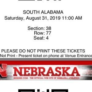 Meet your Posher, Casey